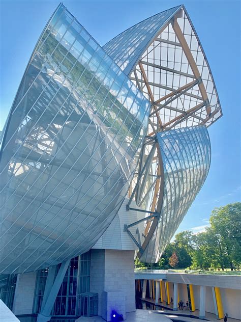 the foundation louis vuitton.